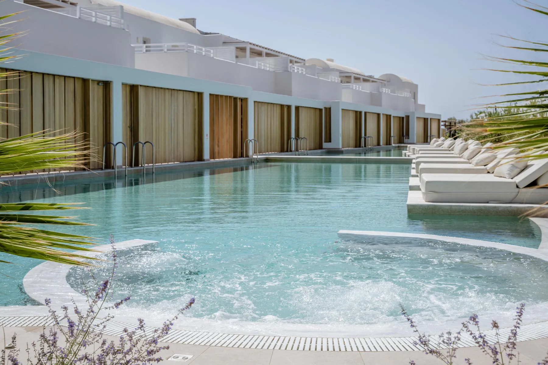 Swim-up Deluxe Double Room with Terrace & Whirlpool Bath